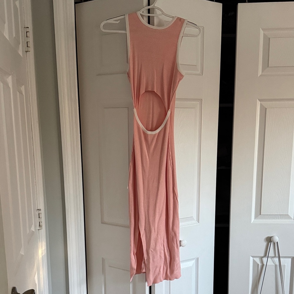 Elegant Pink Sleeveless Dress